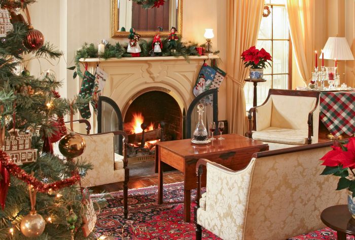 How to decorate living room for christmas party