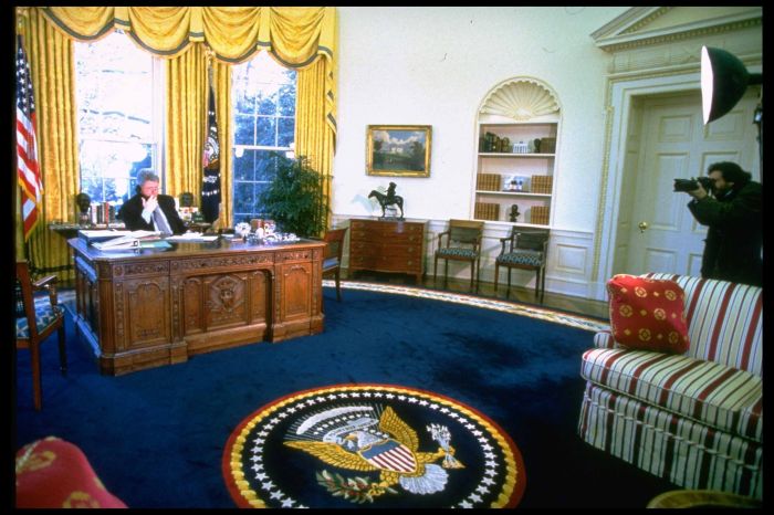 Oval office biden president inside joe house white peek first 2021 ap bidens